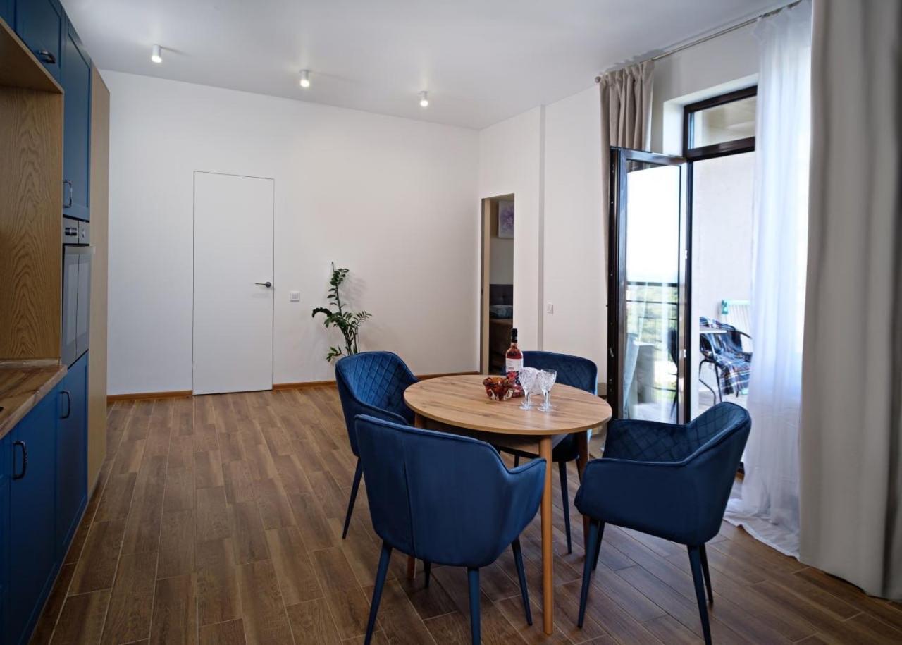 Apartments On Marshala Govorova Odessa Zewnętrze zdjęcie