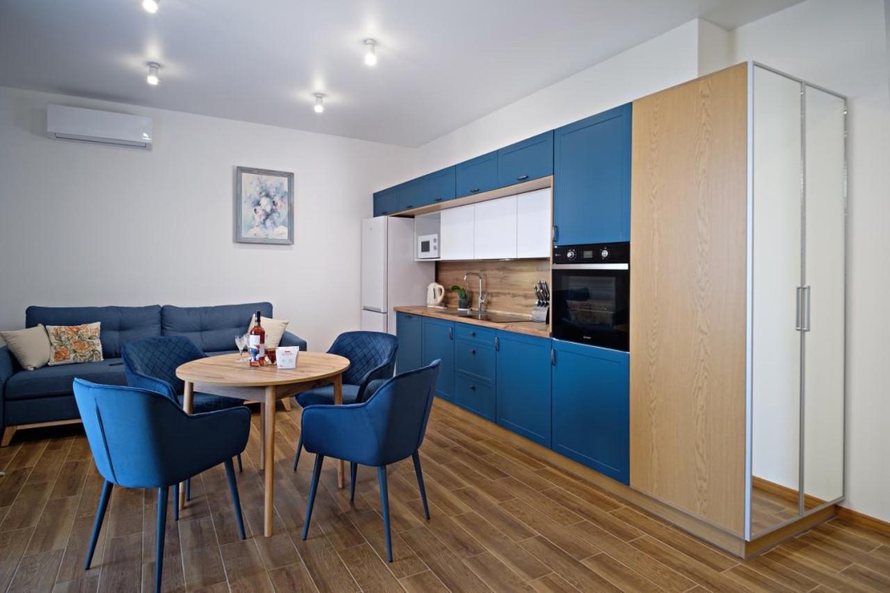 Apartments On Marshala Govorova Odessa Zewnętrze zdjęcie