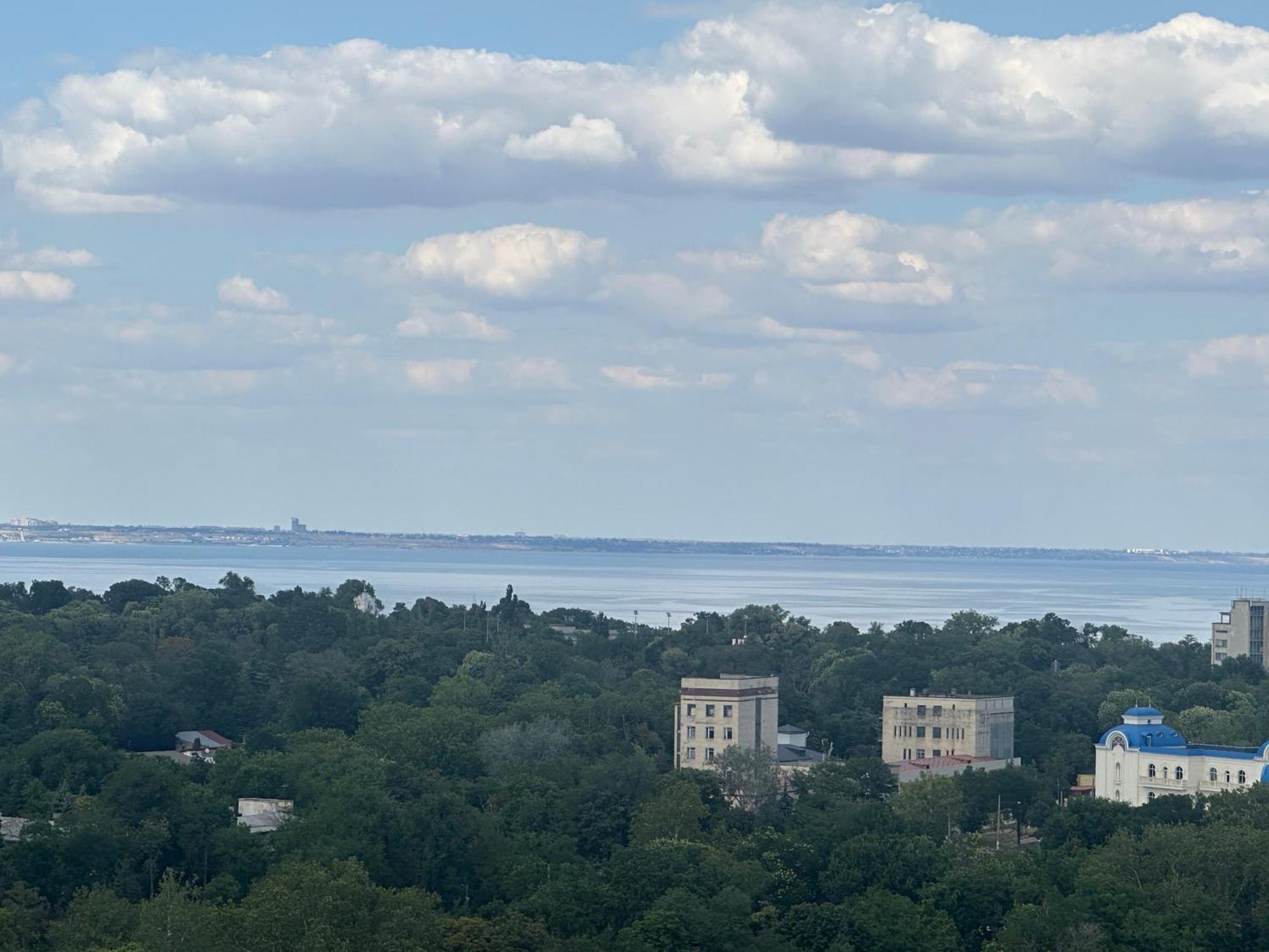 Apartments On Marshala Govorova Odessa Zewnętrze zdjęcie
